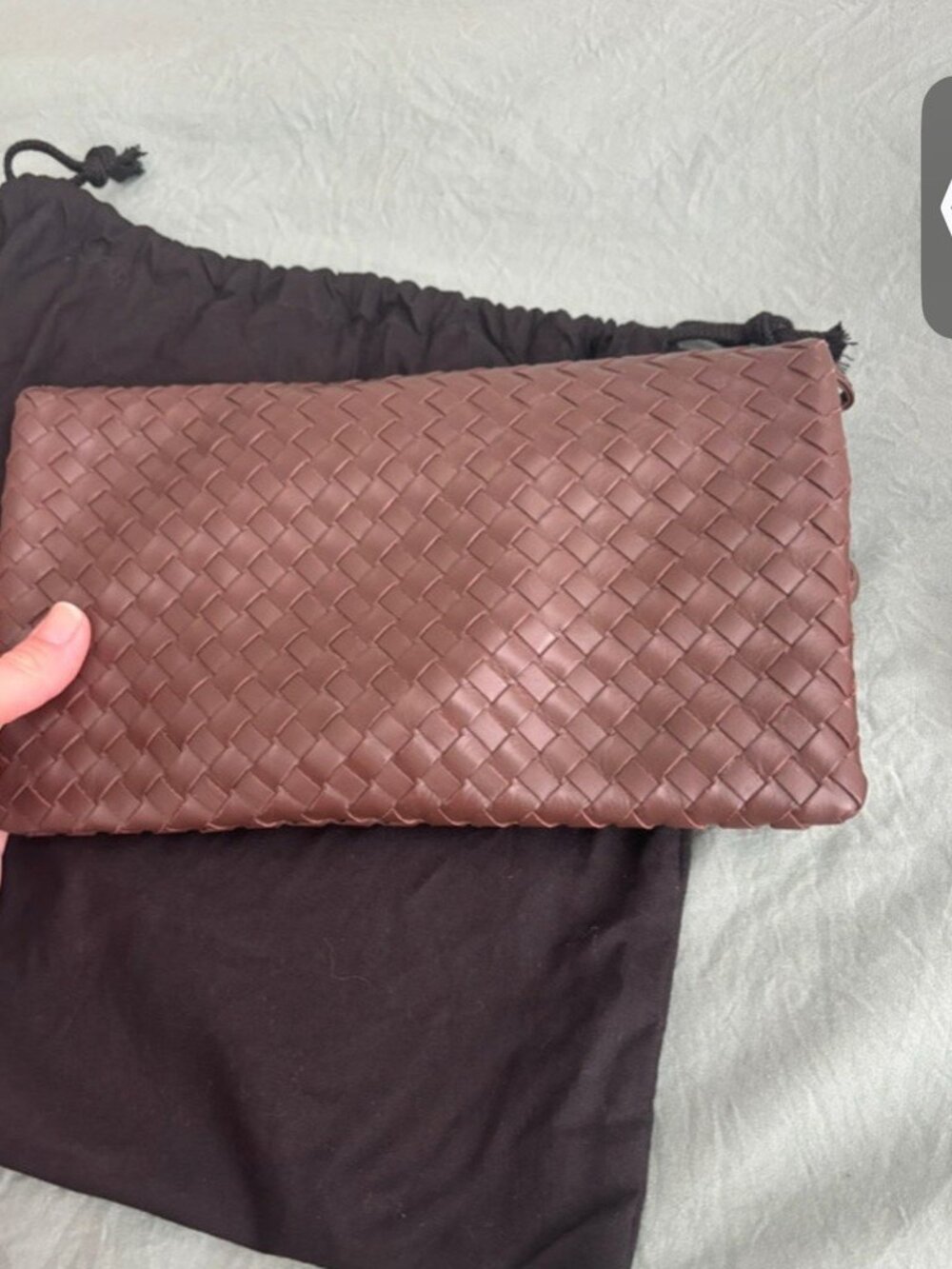 Quince convertible clutch